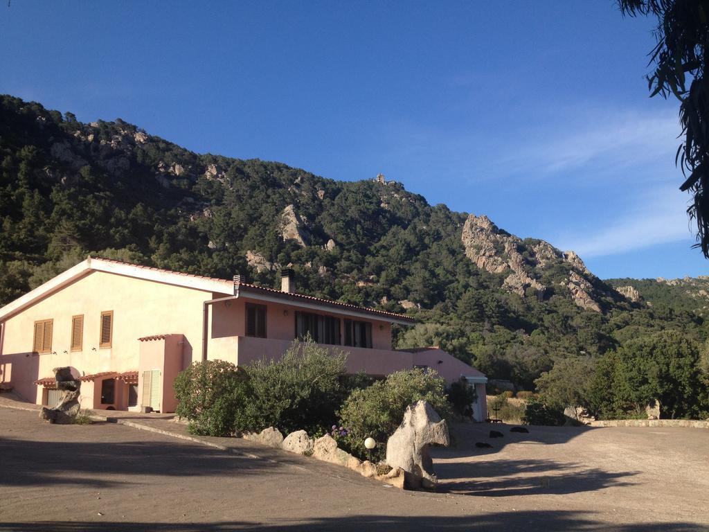 Agriturismo Monte Pino Telti Exterior photo